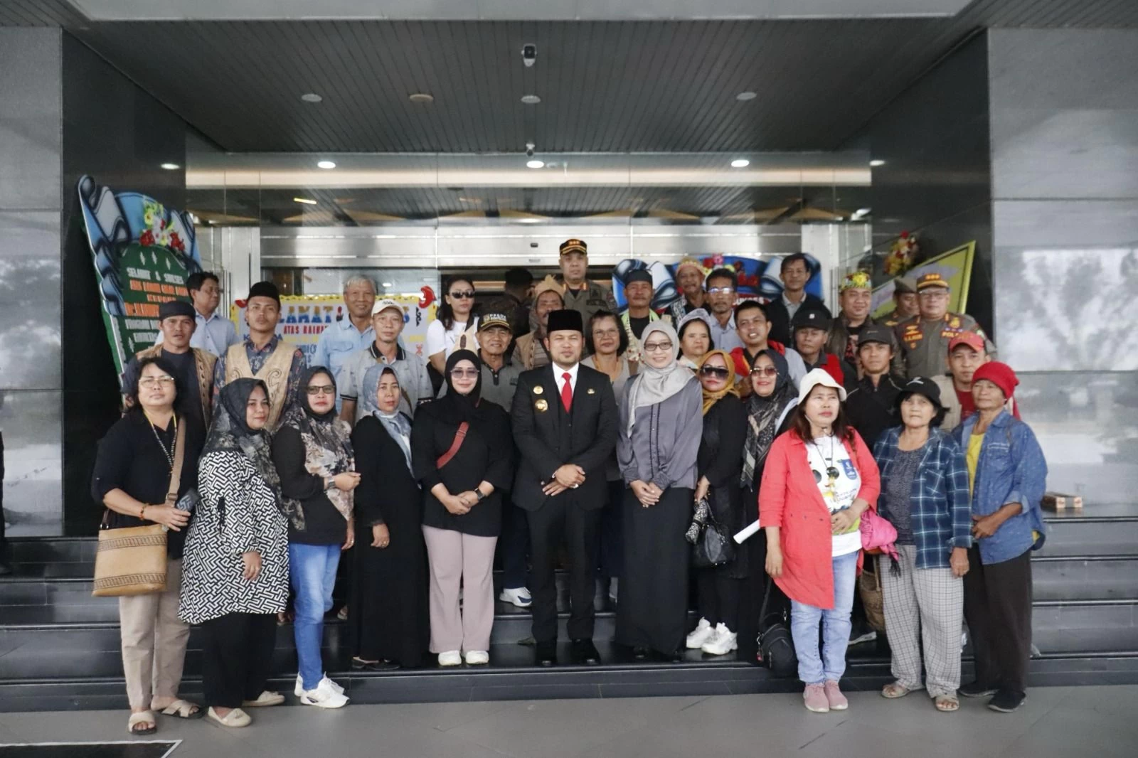 Gubernur Harum Terima Aksi Damai Warga Paser, Tekankan Sikap Tegas Terhadap Aktivitas Tambang yang Ancam Keselamatan Masyarakat